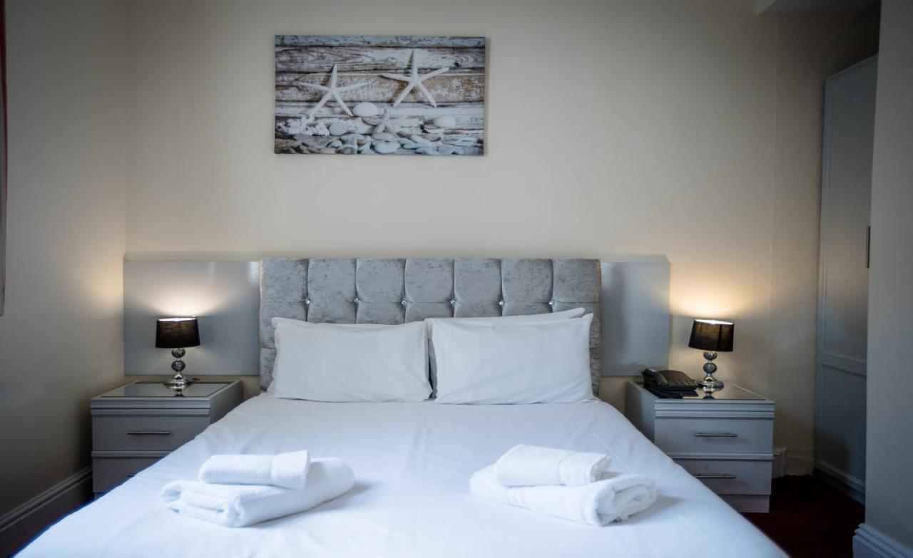 Delmont Hotel Скарборо Экстерьер фото