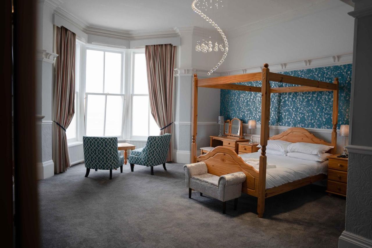 Delmont Hotel Скарборо Экстерьер фото
