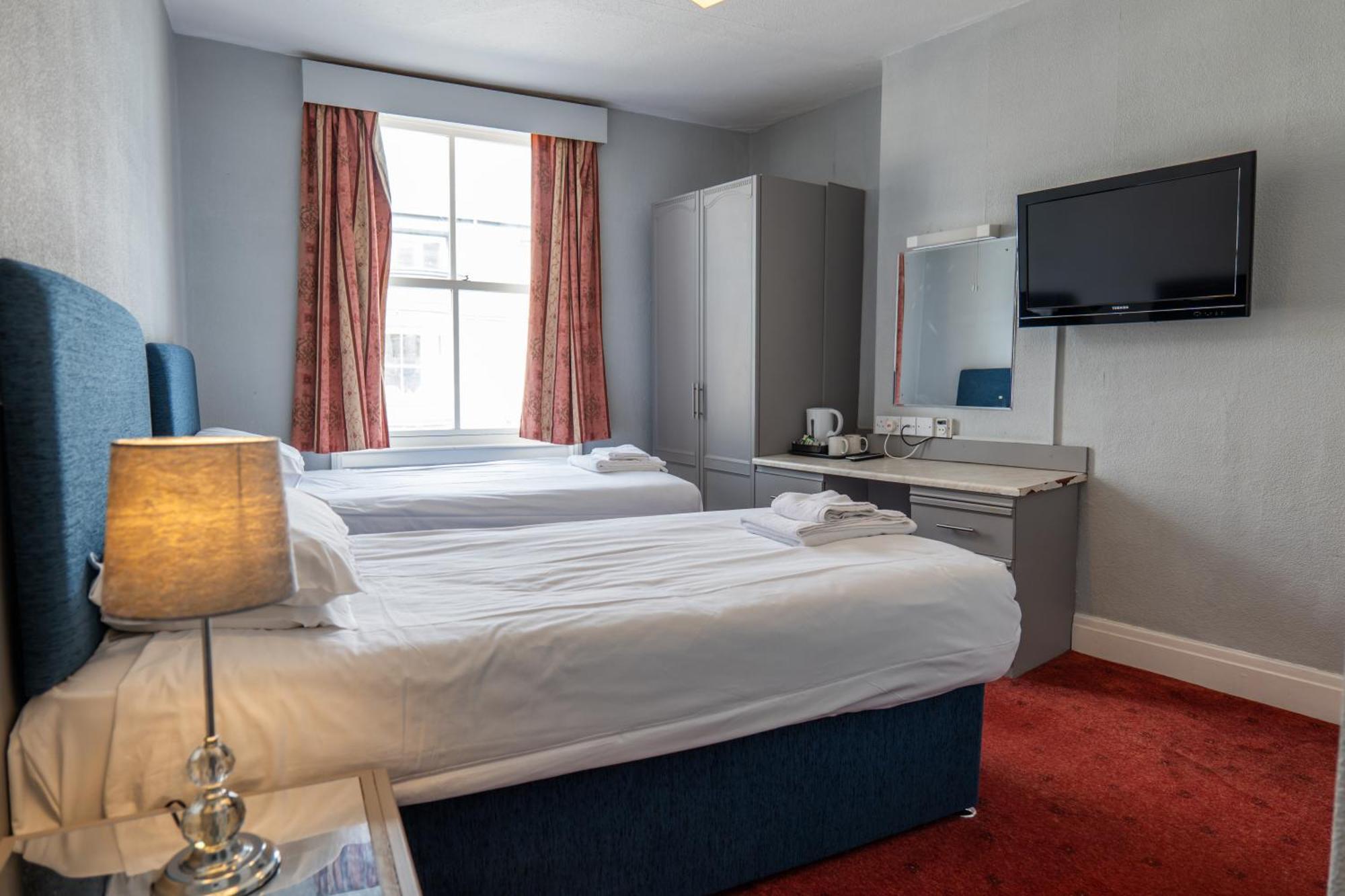 Delmont Hotel Скарборо Экстерьер фото